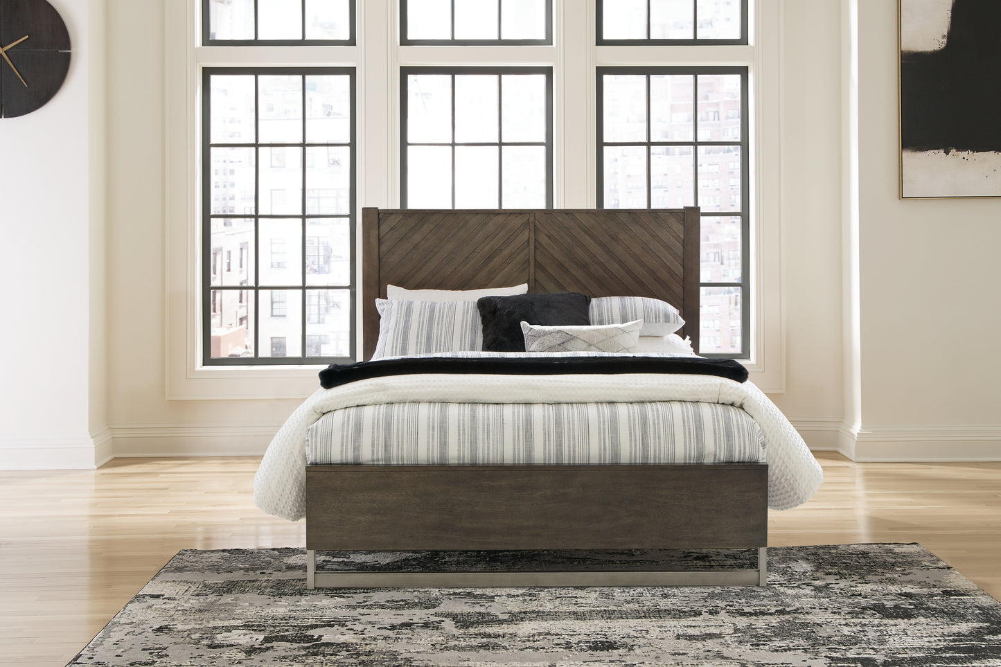 Ashley Express - Arkenton Queen Panel Bed