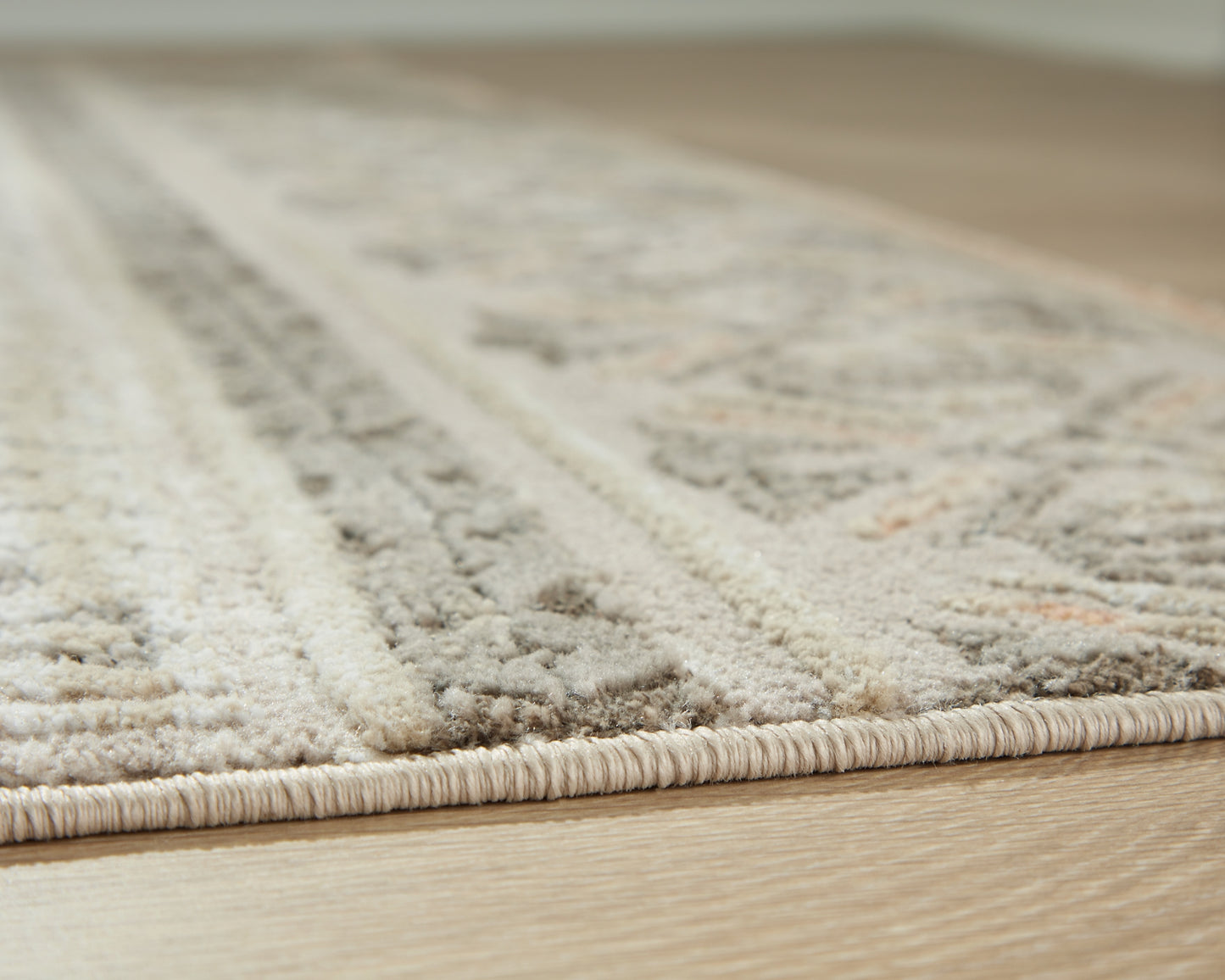 Ashley Express - Bachby Medium Rug.