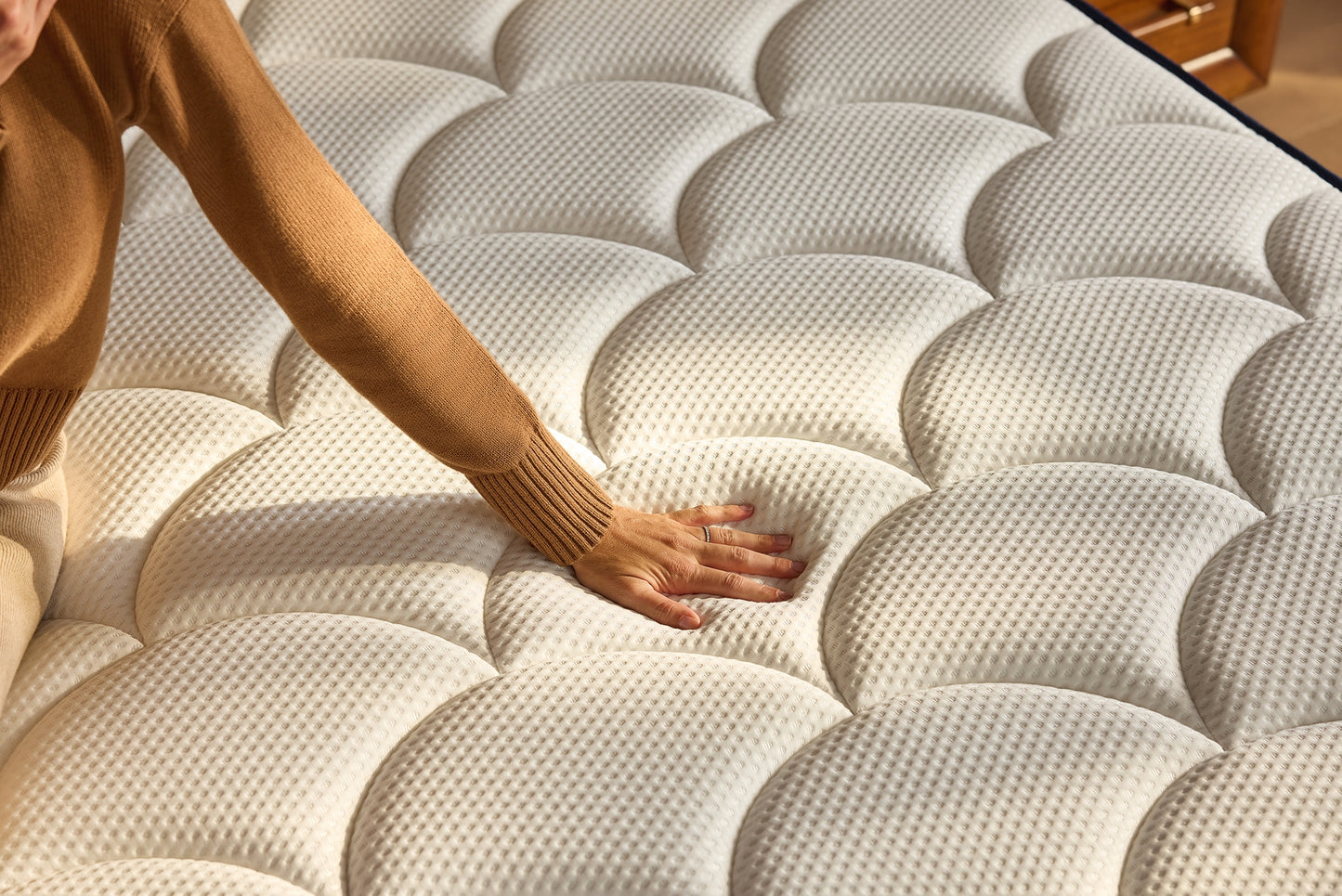 Ashley Express - Dreamcloud Hybrid Classic 4.0 Mattress