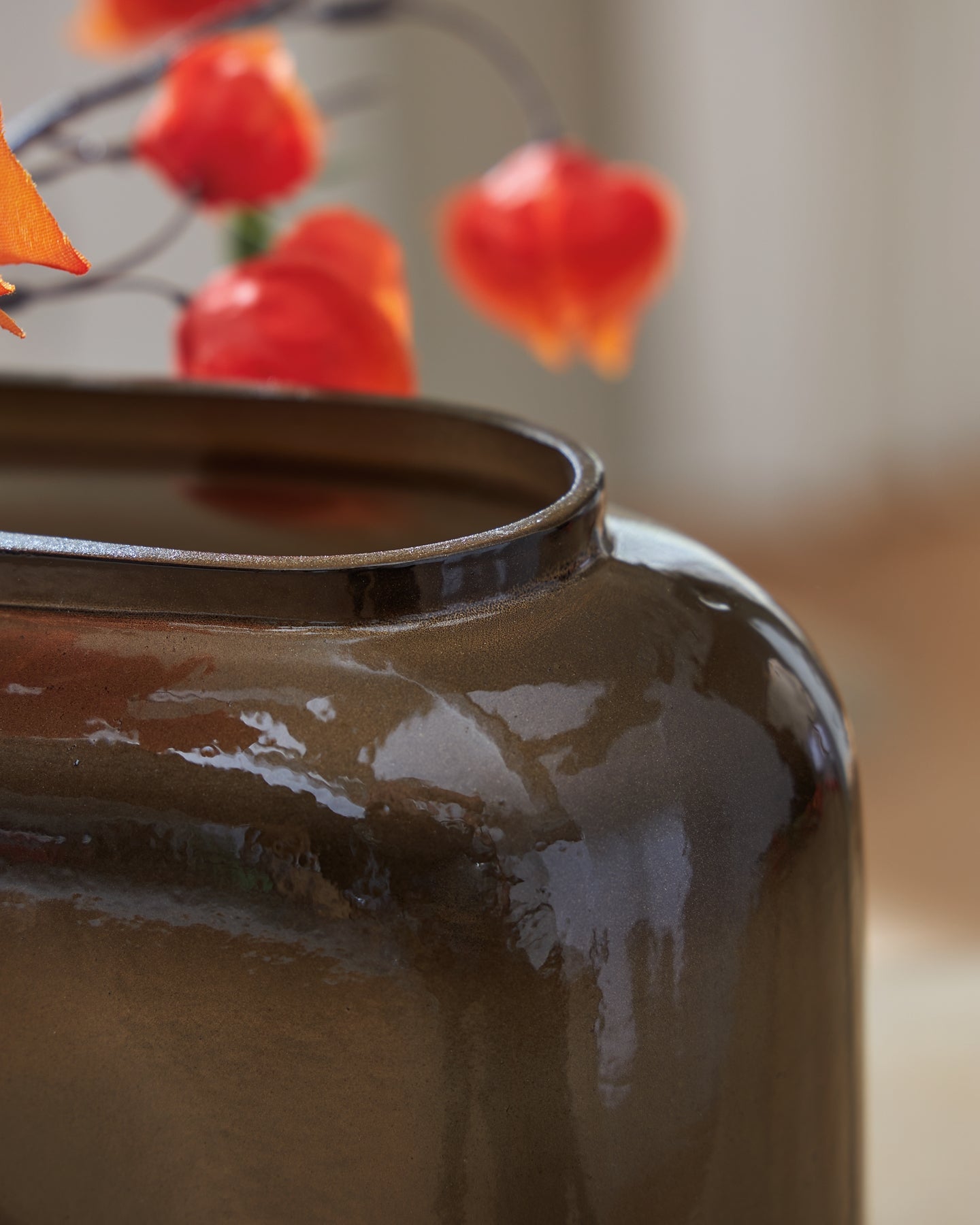 Ashley Express - Sumner Vase.