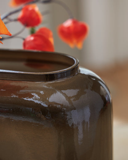 Ashley Express - Sumner Vase.