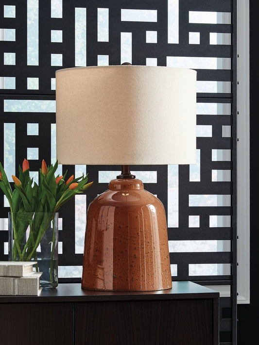 Ashley Express - Aaleahya Glass Table Lamp (1/CN).