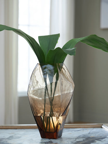 Ashley Express - Ewart Vase.