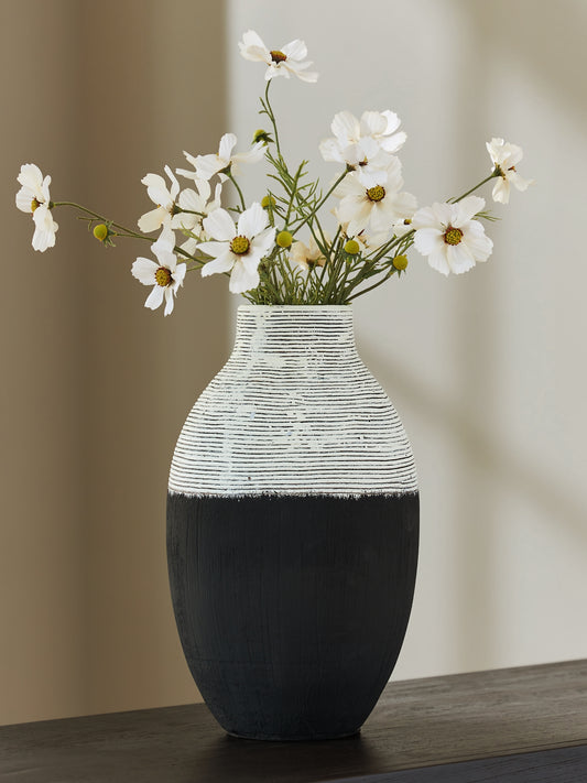 Ashley Express - Girtha Vase.