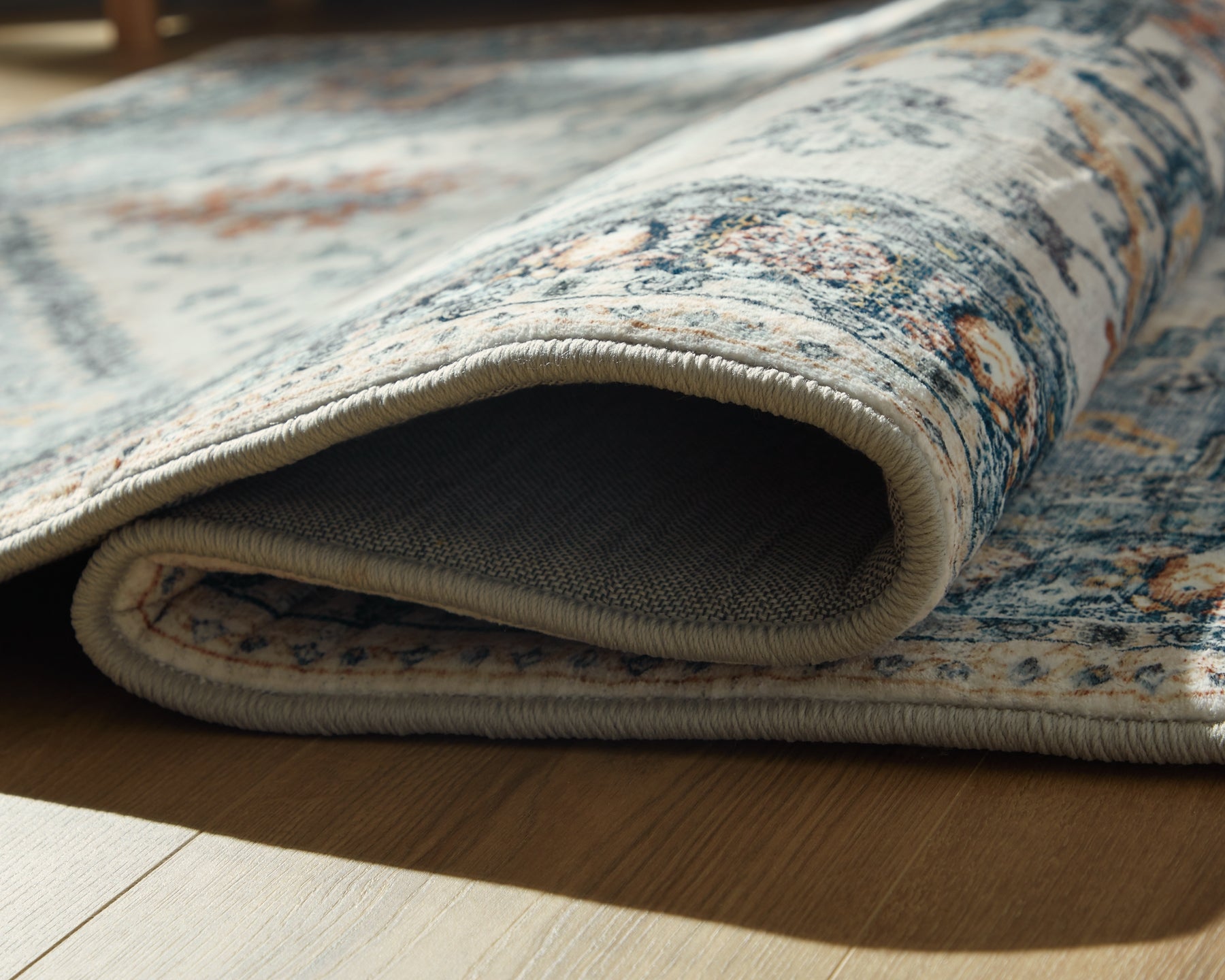 Ashley Express - Wallney Medium Rug.
